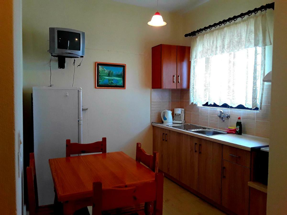 كاستروزيكيا Athanasios Tsoumas Apartments المظهر الخارجي الصورة